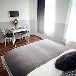 Апарт-отель Hentschels 3*